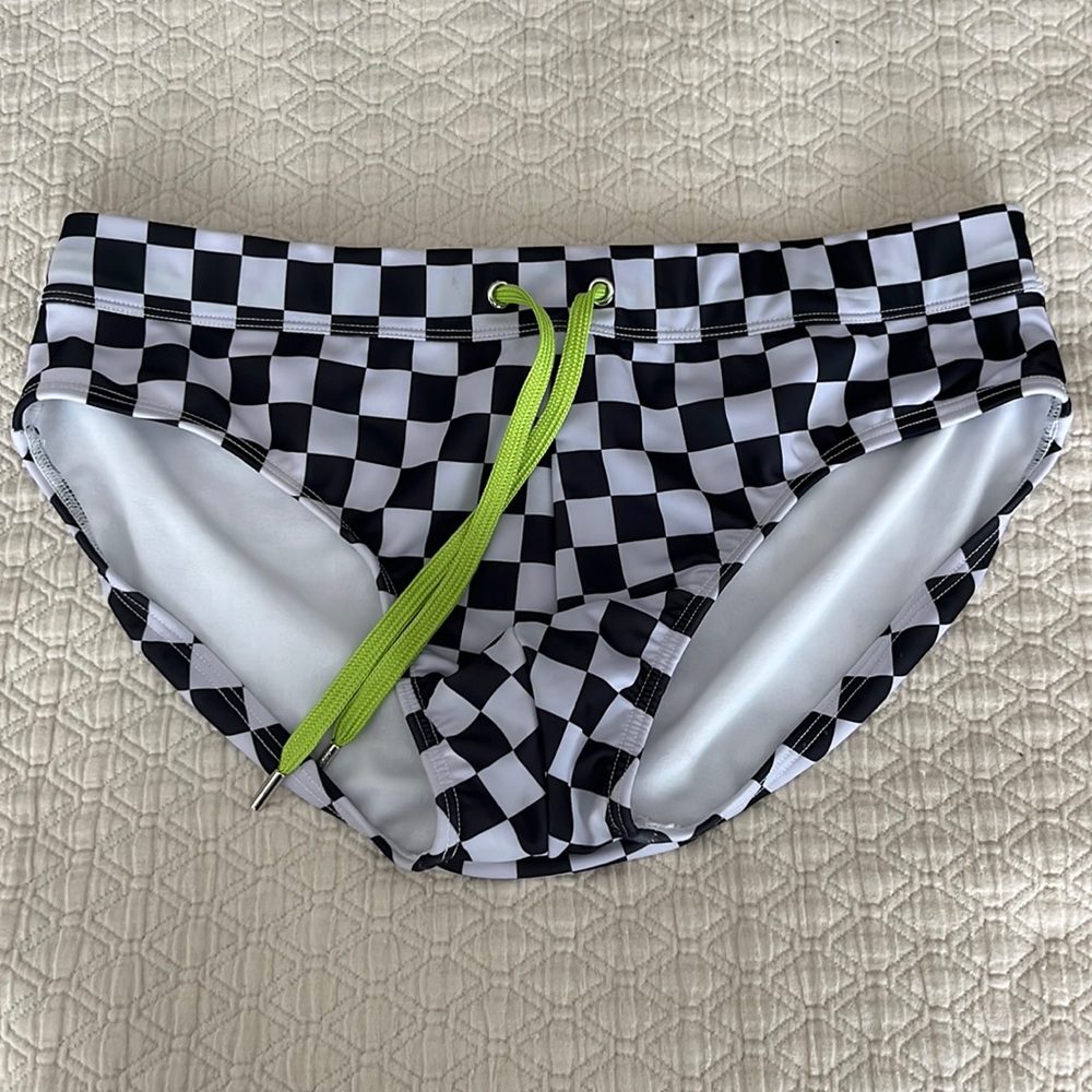 Men’s swimwear